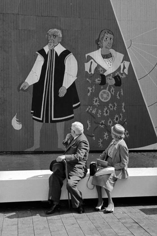 #22 New and old, Amsterdam, 1964