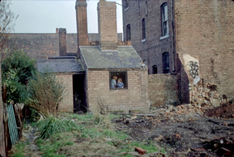 #24 Newtown ‘adventure playground’ behind Gower Street and Guildford Street, 1968