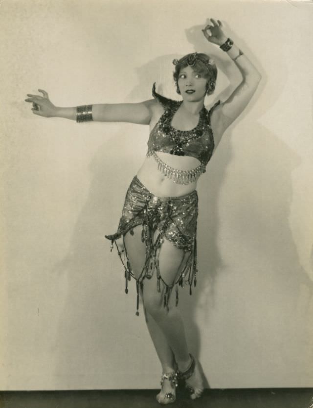 #14 Gilda Gray