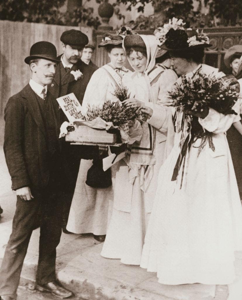 #30 Christabel Pankhurst And Emmeline Pethick, 1908.