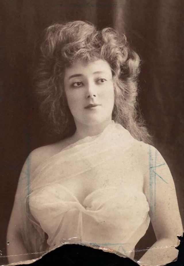 Helene Anna Held: Life Story and Beautiful Photos of a Polish Stage Performer Celebrities
