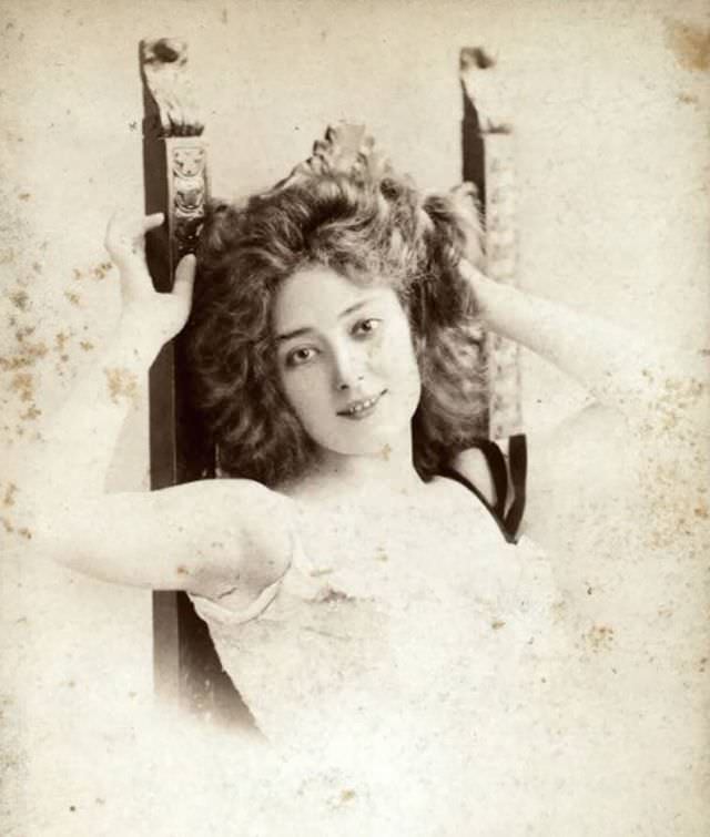 Helene Anna Held: Life Story and Beautiful Photos of a Polish Stage Performer Celebrities