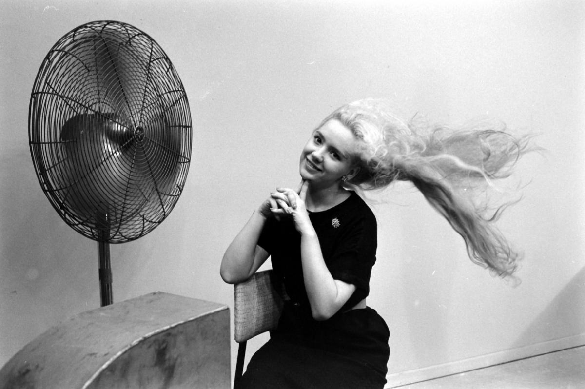 #10 Baldy and the Long Hairs: Vintage Photos from the 1950s Casting Call for a Long-Haired Model #10 Fashio