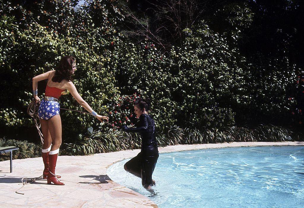 #24 Wonder Woman Meets Baroness Von Gunther, 1976.