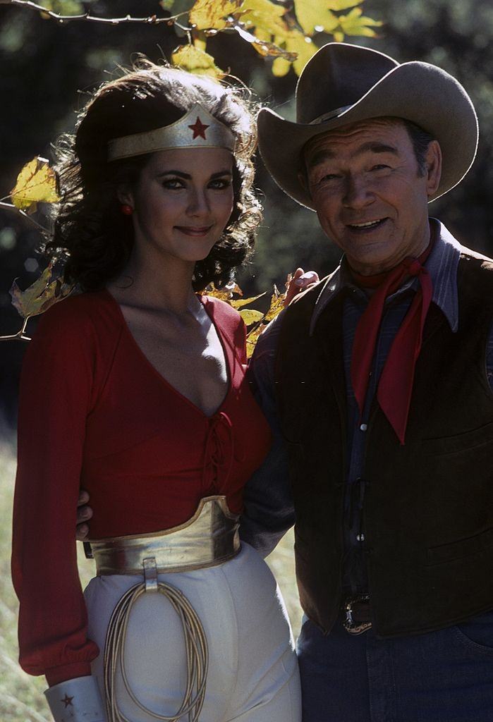 #12 Lynda Carter with Roy Rogers in the episode ‘The Bushwackers’, 1977.