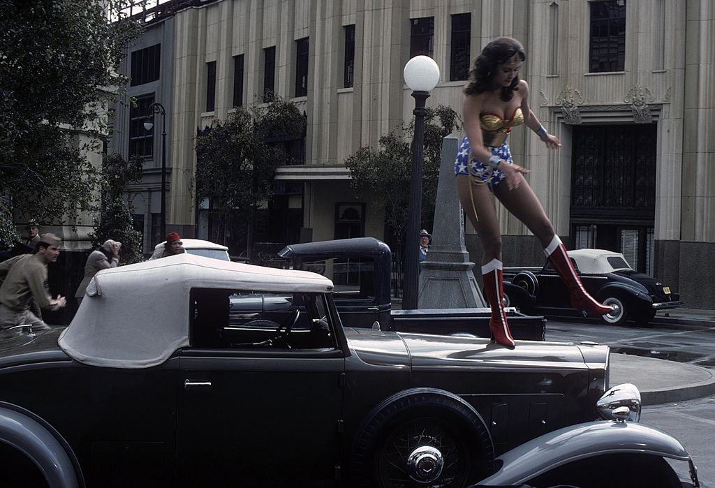 #68 Lynda Carter production shot, 1975.