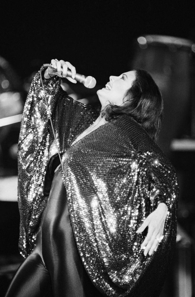 #31 Lynda Carter singing in a Concert, 1978.