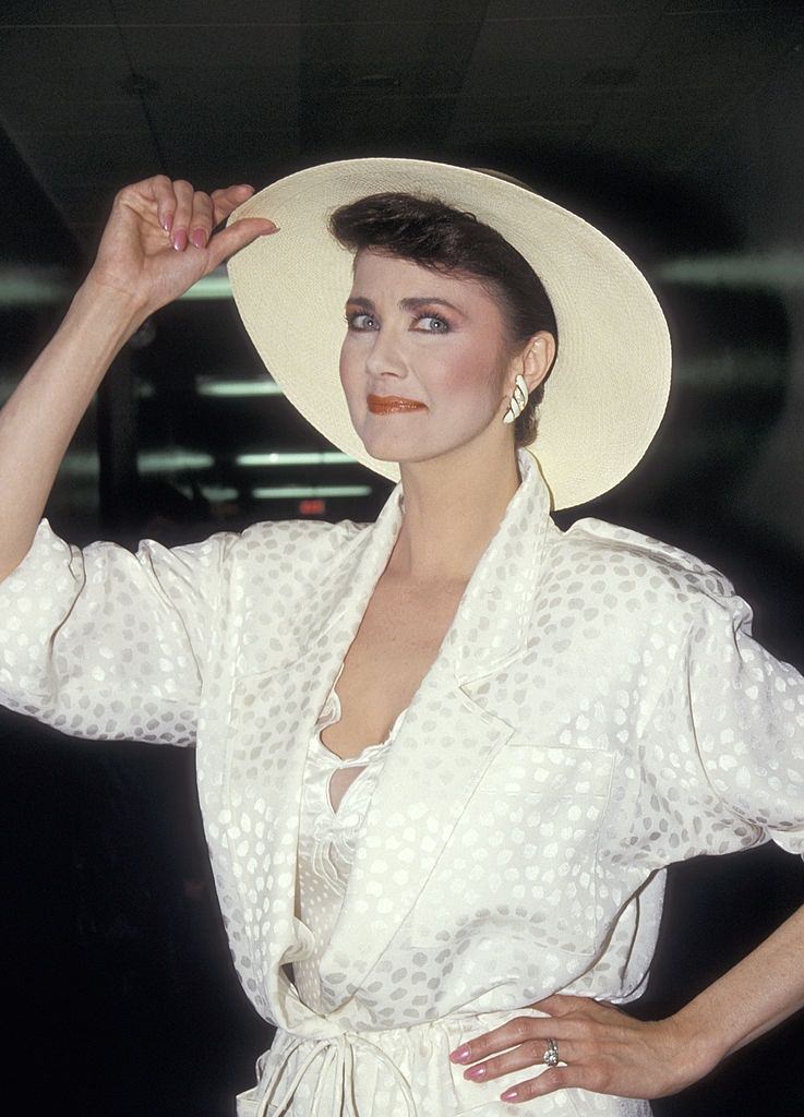 #74 Lynda Carter at Bob Hope Easter Special, 1987.