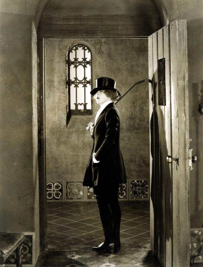 #11 Mae Murray in a scene from the movie ‘Fascination’, 1922.