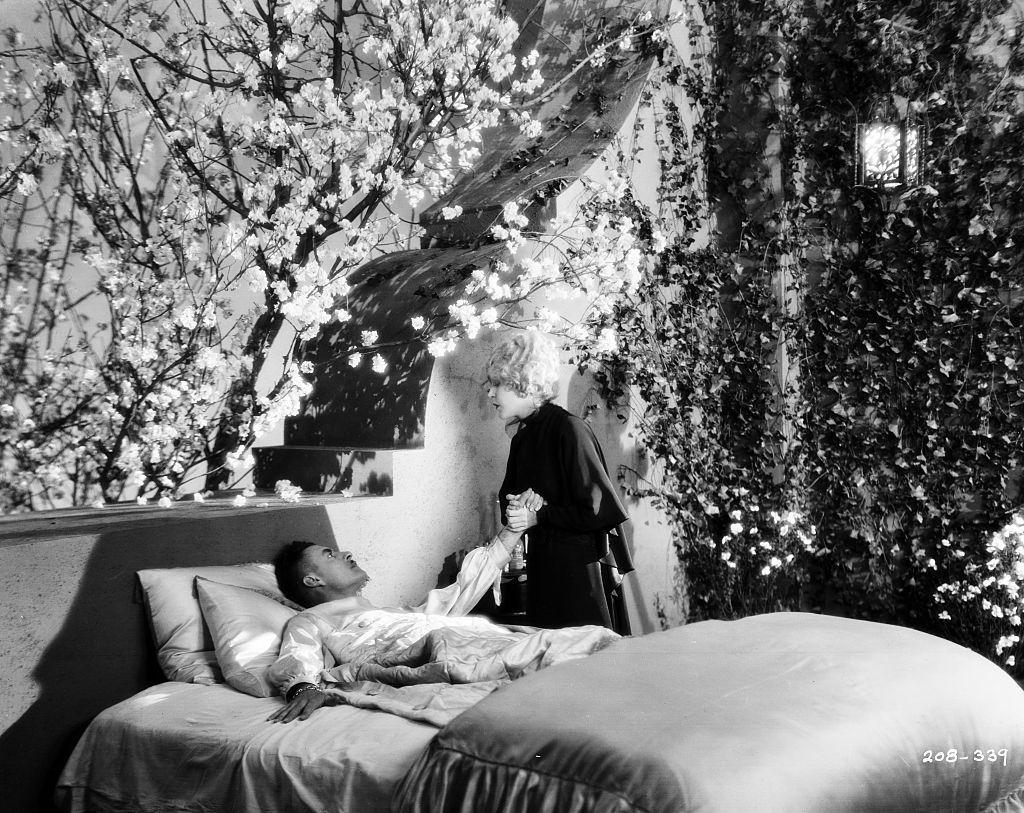 #33 Mae Murray in a scene from the movie ‘The Merry Widow’, 1925.