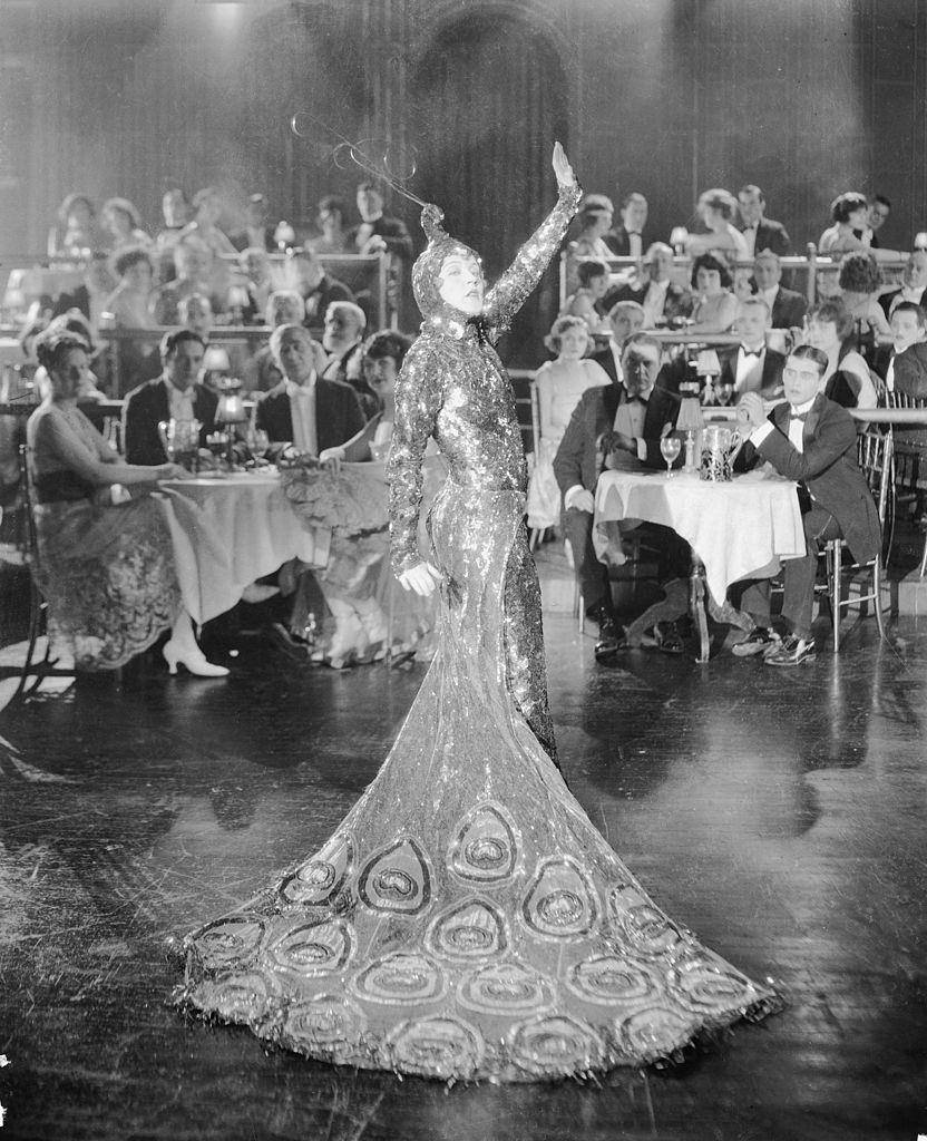 #9 Mae Murray plays the flamboyant Cleo of Paris in ‘Peacock Alley’, 1922.