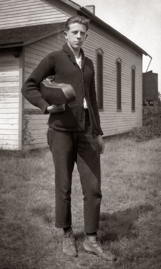 #20 Cool Vintage Photos that Depict the Men’s Fashion in the 1930s #20 Fashion & Culture
