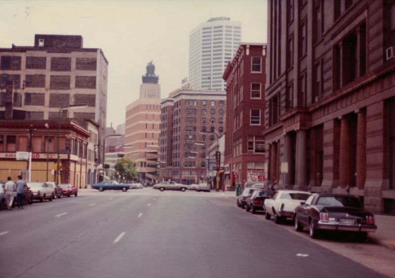 #31 North Fourth Street, Downtown Minneapolis, July 1982