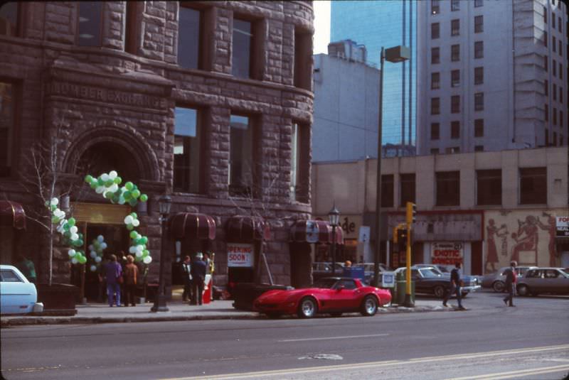 #23 Hennepin Avenue at 5th Street, Minneapolis St Patricks Day, 1985