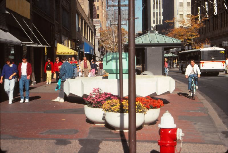 #54 Nicollet Mall, Minneapolis, October 1989