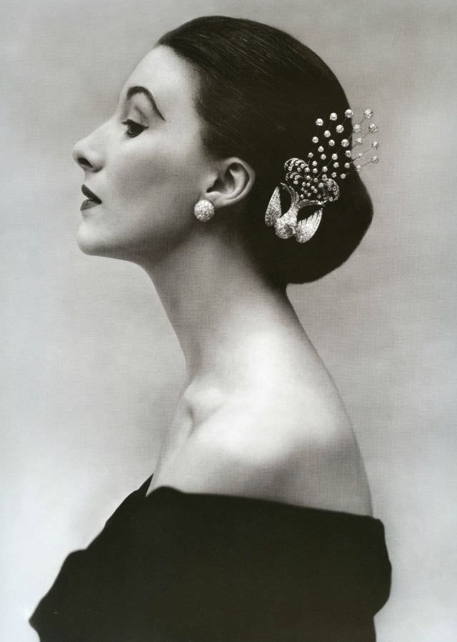 #4 Myrtle Crawford wearing “en tremblant” jeweled hair piece, photo by Anthony Denney, Vogue, December 1951