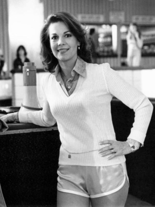 Natalie Wood Roller Skating in the Movie ‘The Last Married Couple in America (1980) Movies &; TV