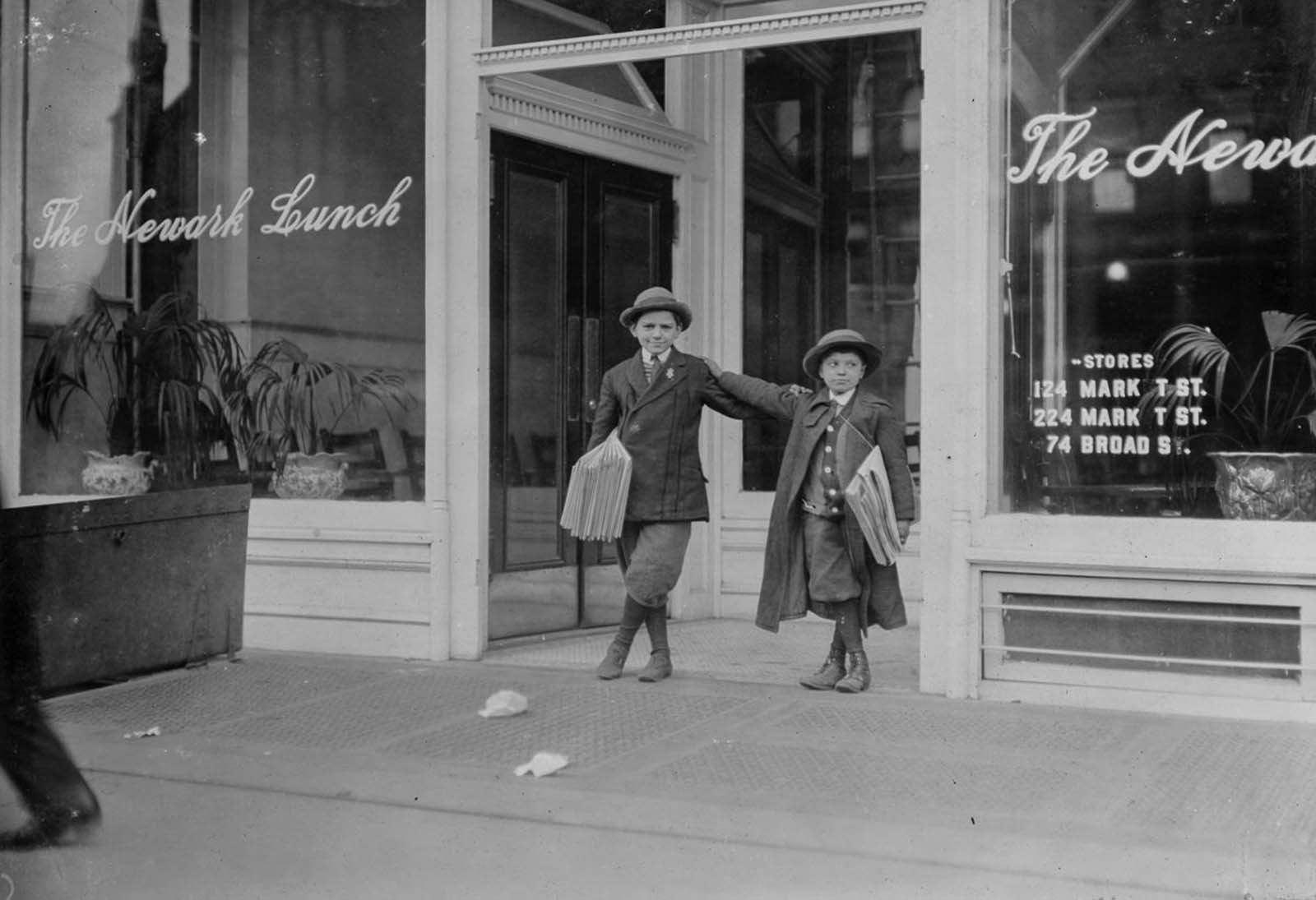 #19 Max Schwartz (8-years-old) and Jacob Schwartz, 163 Howard Street. Sell until 10 p.m. sometimes. Newark, New Jersey, 1909.