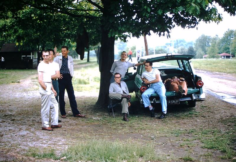 Station Wagons: Cool Vintage Photos from the Heydays of the Best Family Car Inventions