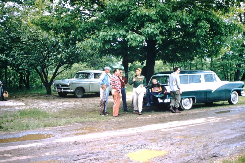 Station Wagons: Cool Vintage Photos from the Heydays of the Best Family Car Inventions