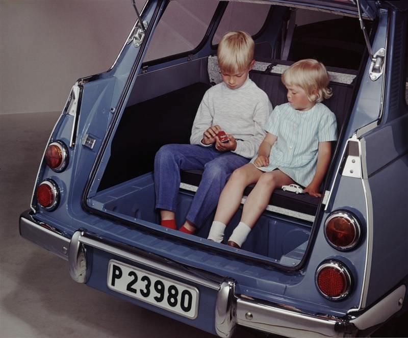 Station Wagons: Cool Vintage Photos from the Heydays of the Best Family Car Inventions