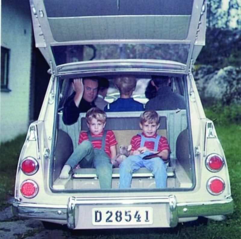 Station Wagons: Cool Vintage Photos from the Heydays of the Best Family Car Inventions