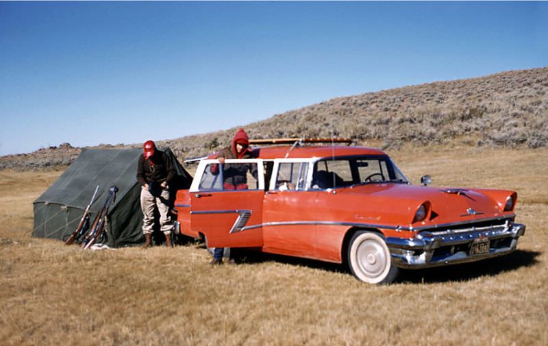 Station Wagons: Cool Vintage Photos from the Heydays of the Best Family Car Inventions