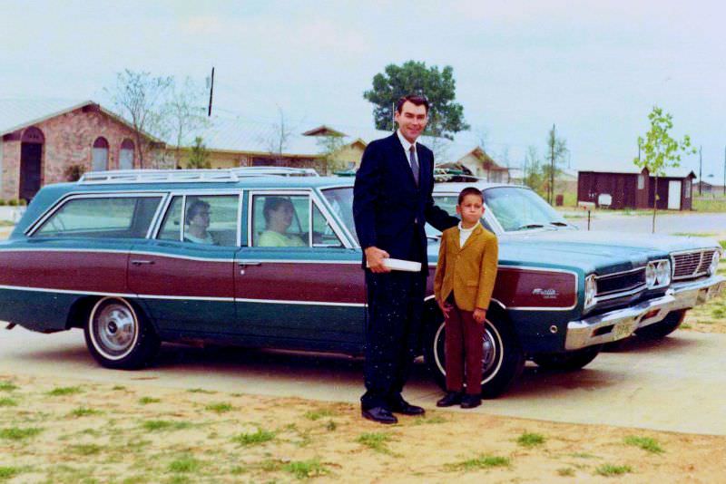 Station Wagons: Cool Vintage Photos from the Heydays of the Best Family Car Inventions
