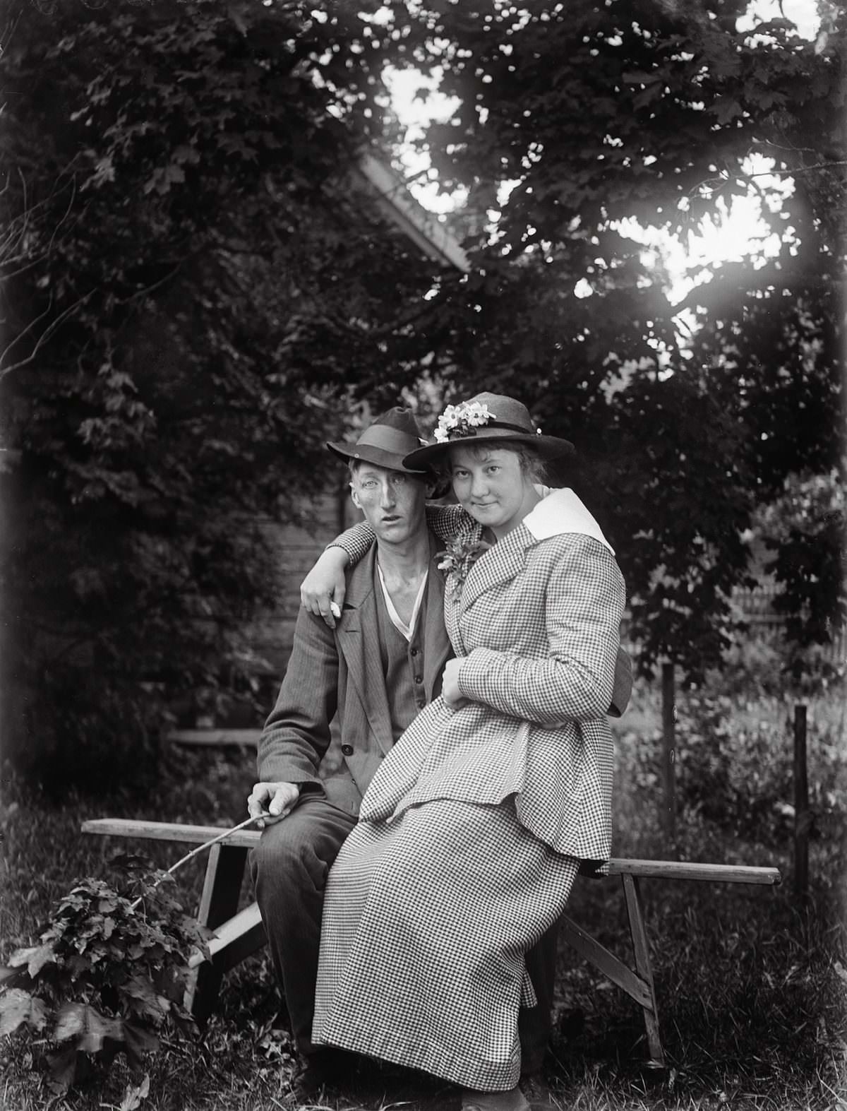#13 Miss Linnea Ekenberg and Emil Johanson, Tibble Torstunaby, Sävasta, Altuna parish, 1919