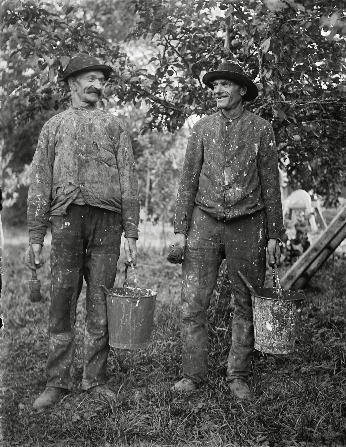 #15 Painters Lindgren and Torell, Sävasta, Altuna parish, 1919