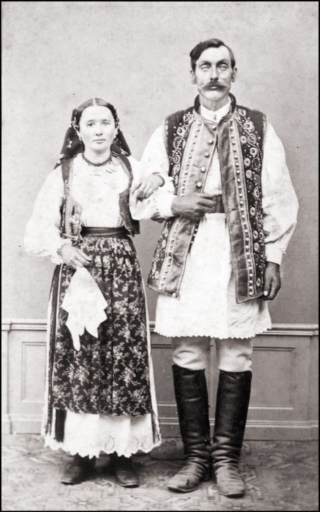 #5 Romanian costumes, 1868