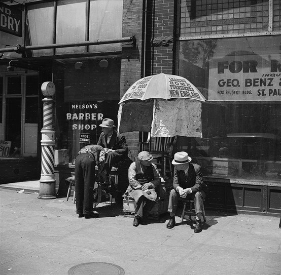 #45 Bootblack’s stand, Minneapolis, Minnesota, 1937