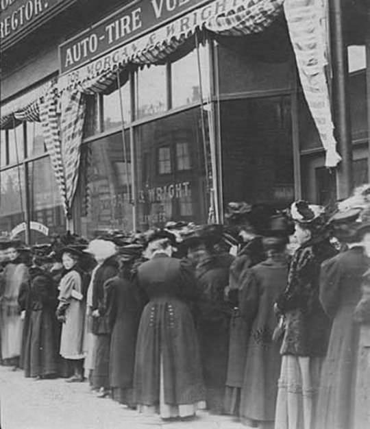 #5 Minneapolis women lining up to vote for the first time in a presidential election, 1930s