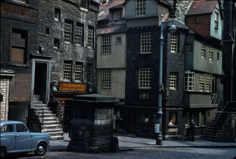 #75 John Knox’s house on High Street, Edinburgh, 1960s