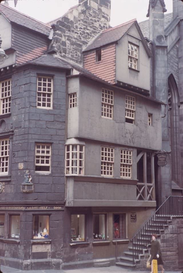 #79 John Knox’s house on Lower High Street, Edinburgh, 1960s