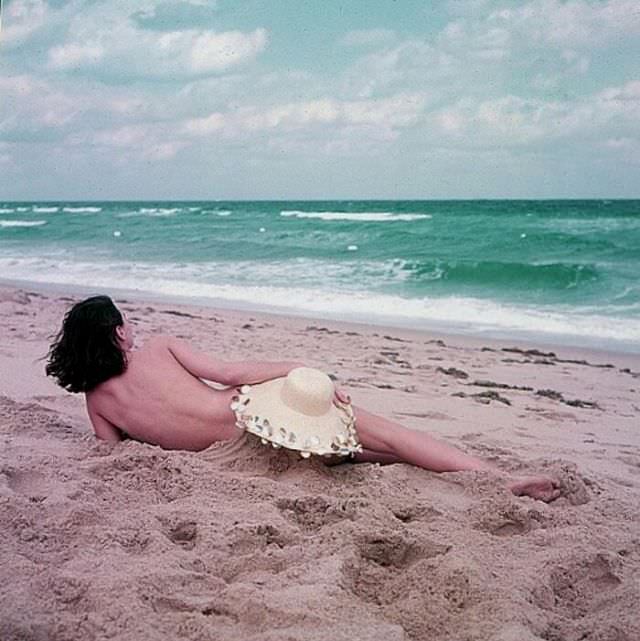 #31 Anne Gunning, Manalapan Beach, Florida, 1954