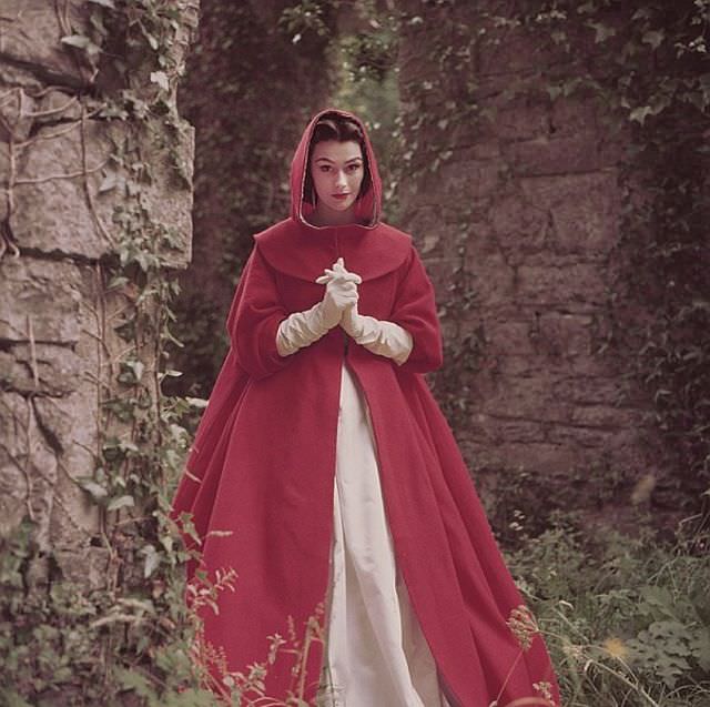 #5 Anne Gunning in evening mantle by Irish fashion designer Sybil Connolly, 1953