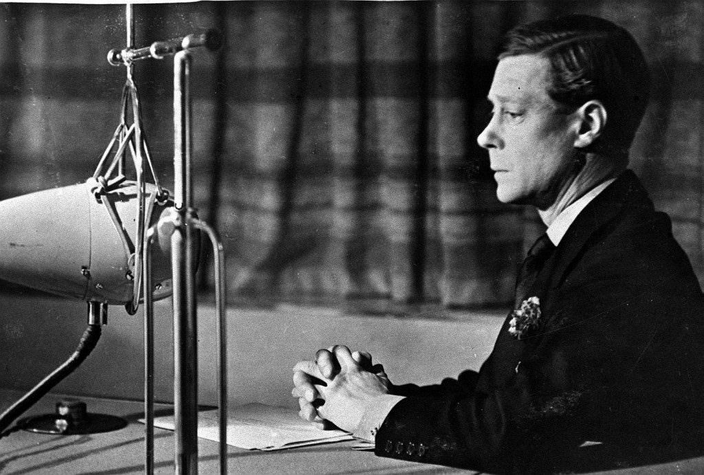 #16 King Edward VIII at the microphone after telling Prime Minsiter Satnley baldwin that he intends to marry the American divorcee Wallace Simpson in 1936.