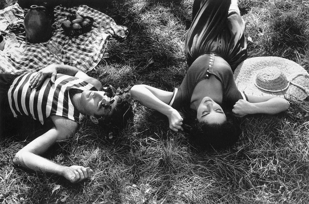 #42 Montgomery Clift and Elizabeth Taylor on the MGM set of “Raintree County,” 1956