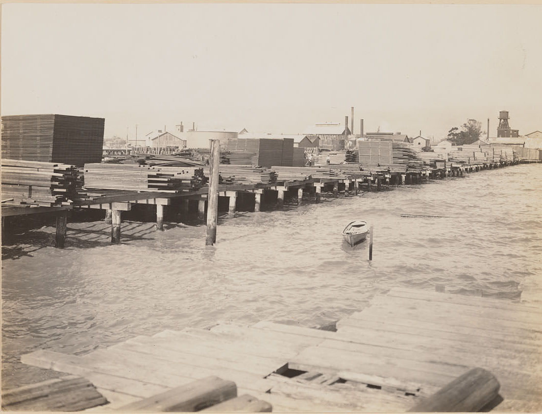 #87 Municipal Wharf, Berkeley, California, 1910s