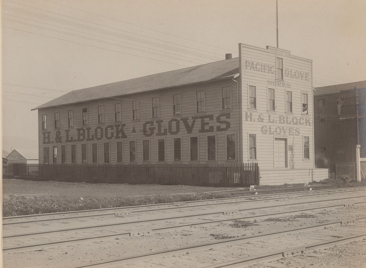 #29 Pacific Glove Works, Berkeley, California, 1910s