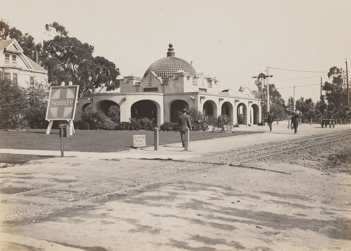 #1 Sante Fe Depot, Berkeley, California, 1910s