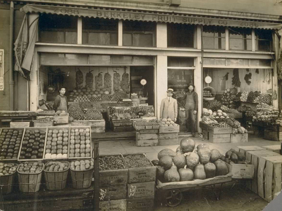 #52 Berkeley Fruit Supply Co. Storefront with employees, 1930s