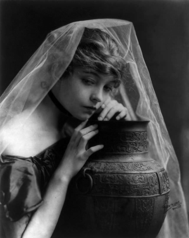 #15 Lillian Gish, 1915