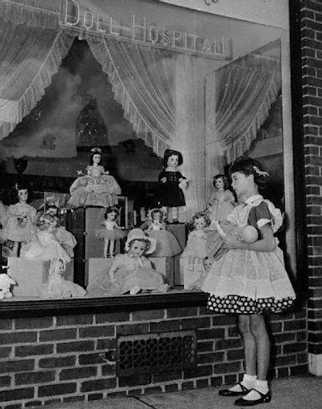 The Dolls Hospitals from the past where People Brought their broken Dolls Weird