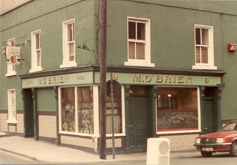 #7 O’Brien’s pub, 1980