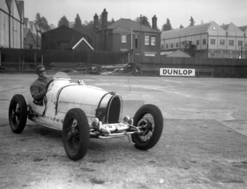 #10 Eileen Ellison in a Bugatti during the ‘mountain race’ at Brooklands, 1934.