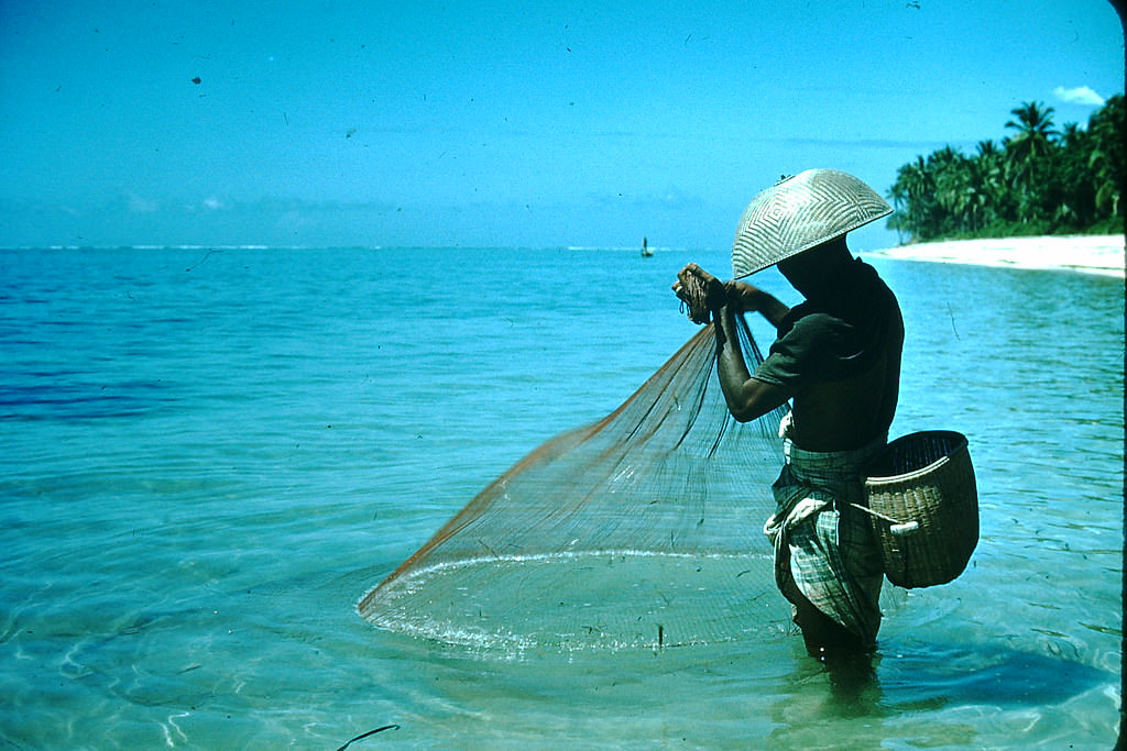 #64 Net Fisherman- Sanoeur- Bali, Indonesia, 1952