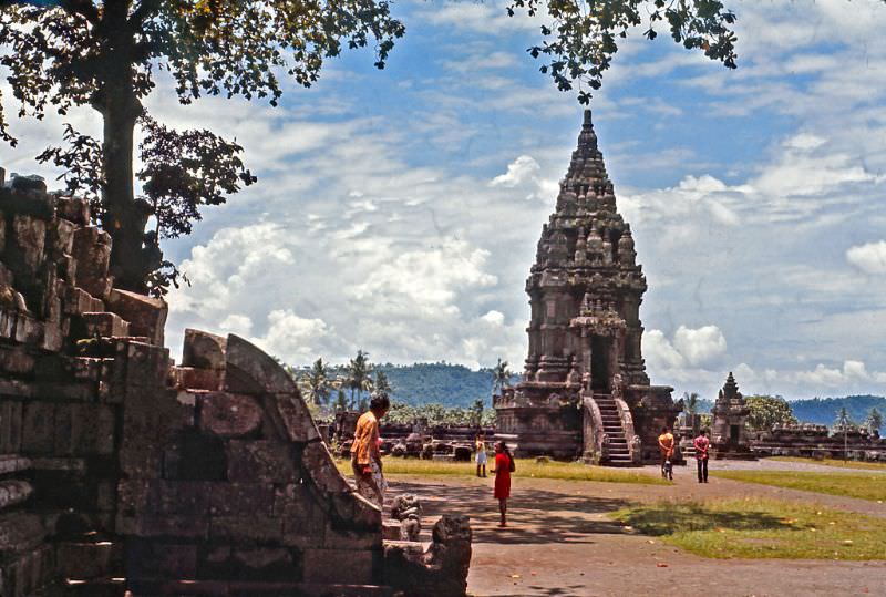 #34 Prambenan, 1970s