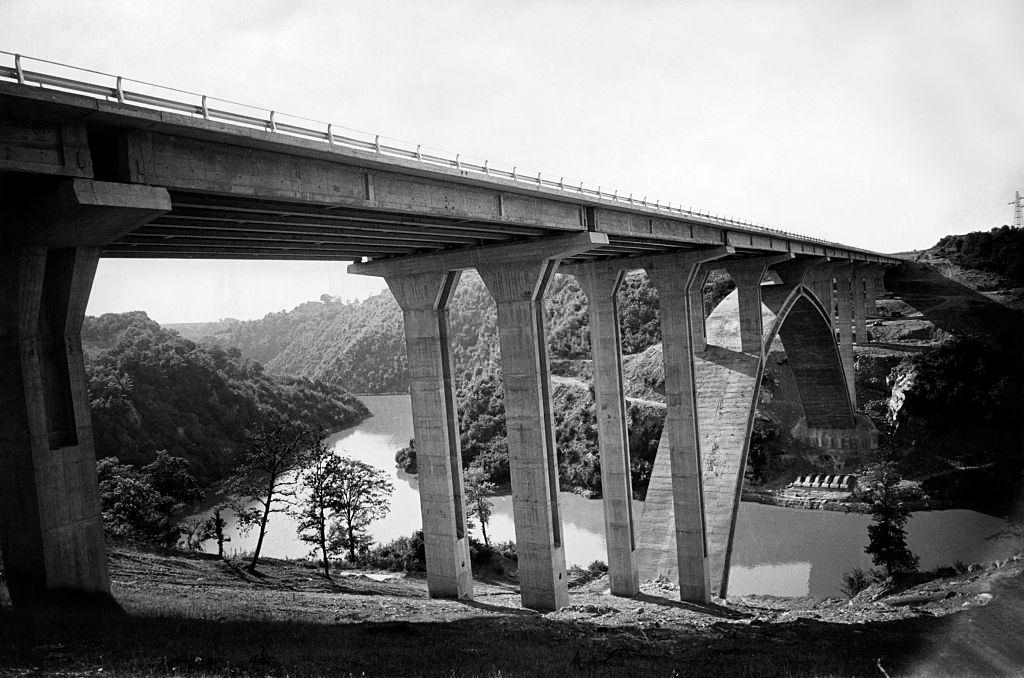 #36 A viaduct of the motorway Autostrada del Sole along the segment Milan-Rome, 1960s.